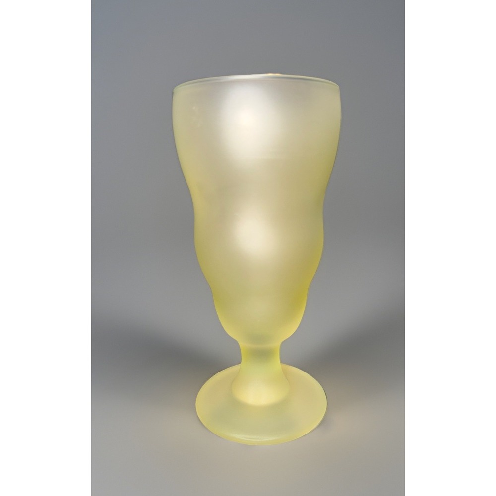 Vintage 70s Unique‎ Frosted Yellow Hand Blown Milkshake Ice Cream Glass